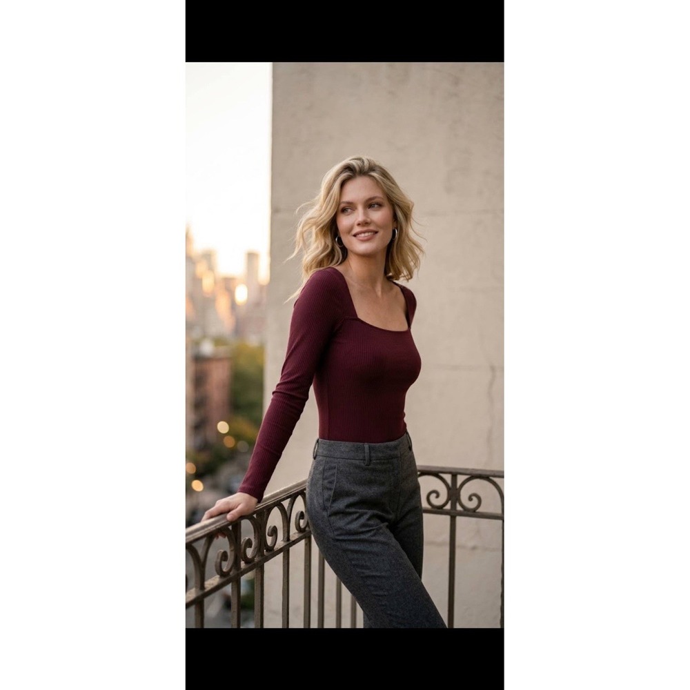 Reformation Burgundy Ribbed Square Neck Long Sleeve Bodysuit Size Small